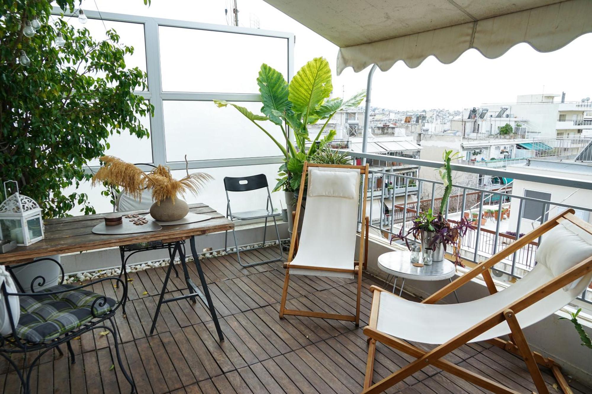 Small & Cozy With Acropolis & Lycabettus View เอเธนส์ ภายนอก รูปภาพ