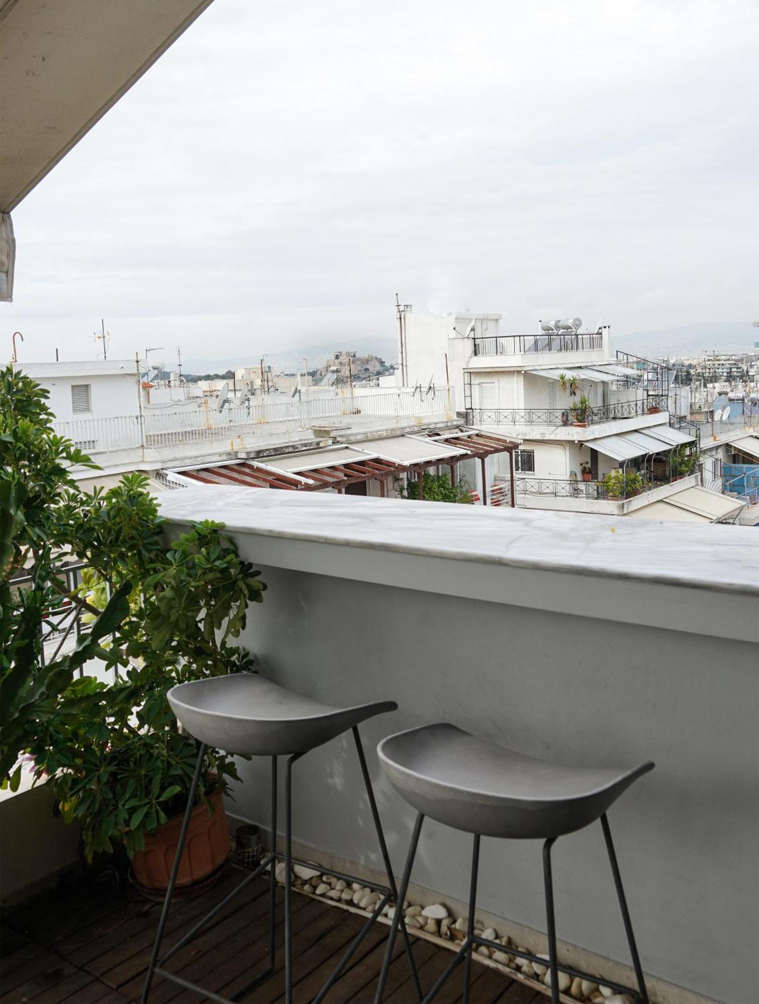 Small & Cosy With Acropolis & Lycabettus View Apartment เอเธนส์ ภายนอก รูปภาพ